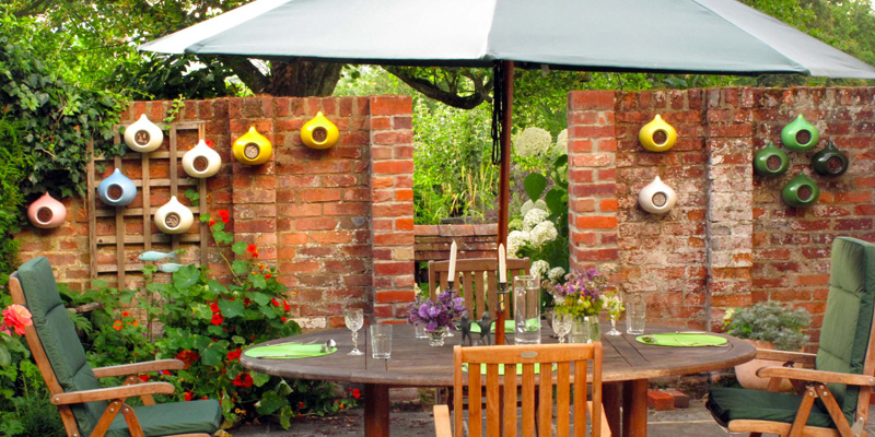 beepalaces in various colours can make alfresco dining more fun.